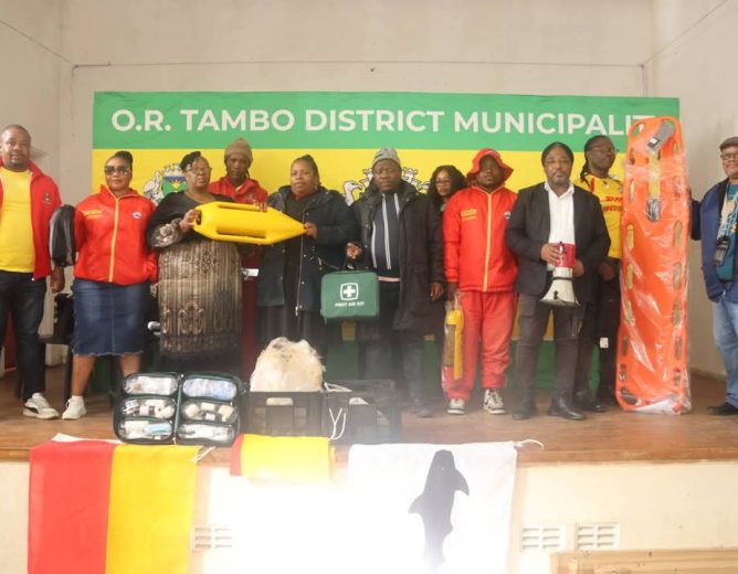 PSJ LIFE GUARDS  RECIEVES EQUIPMENT