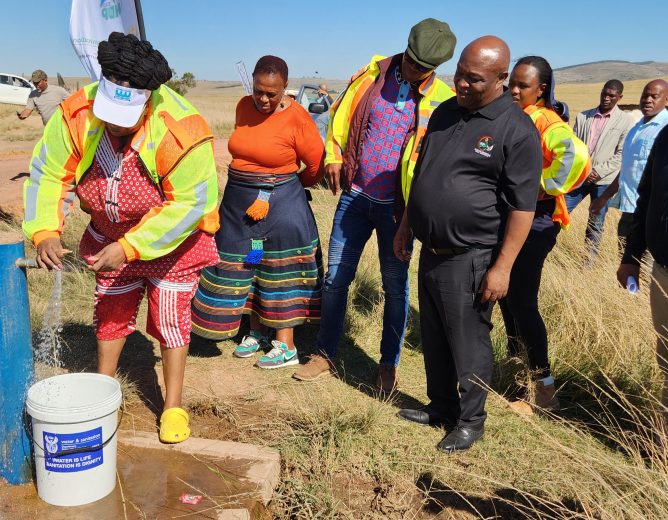 Official handover of the Sikwayini Spring Water Project.